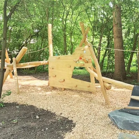 Zu Gast Im Mehrgenerationenwohnen *